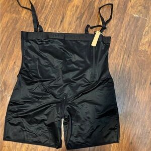 Shapely Black Women's Shapewear